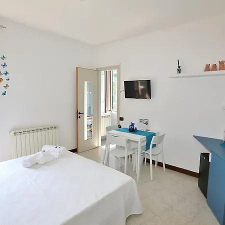 Casa de hóspedes Molly Cannero Riviera